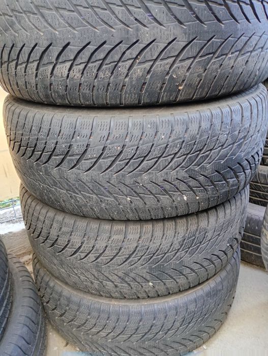 225/55/17 nokian rft