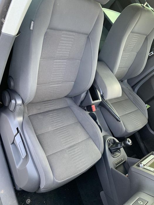 Фолксваген Туран 1.4 tsi  2008 год на част