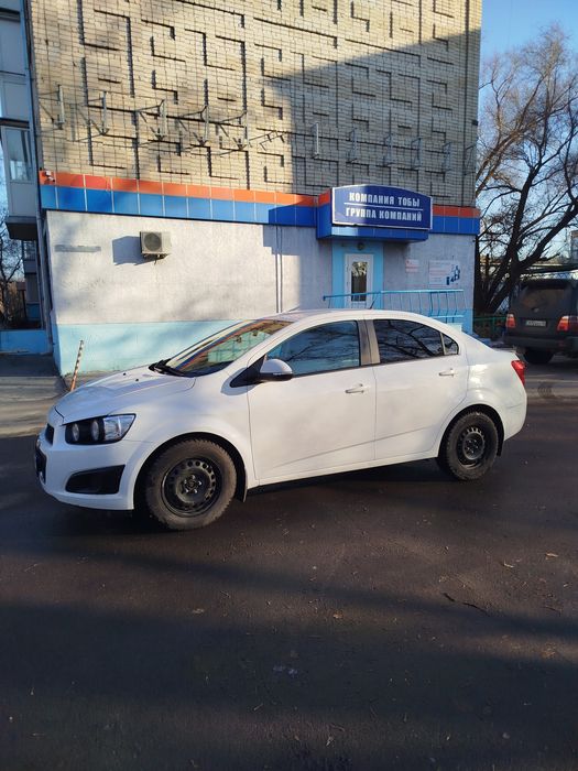 Продам Chevrolet Aveo T300, 2015