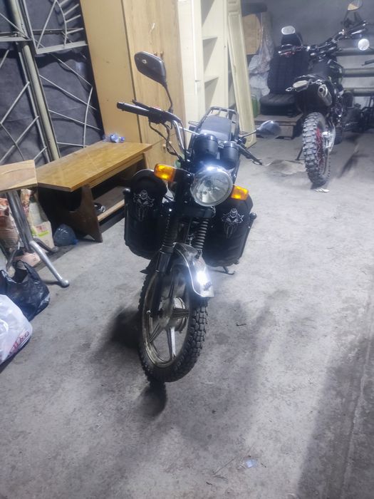 Продам мотоцикл марки Яки