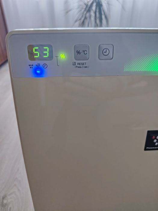 Purificator de aer Sharp,stare perfectă.