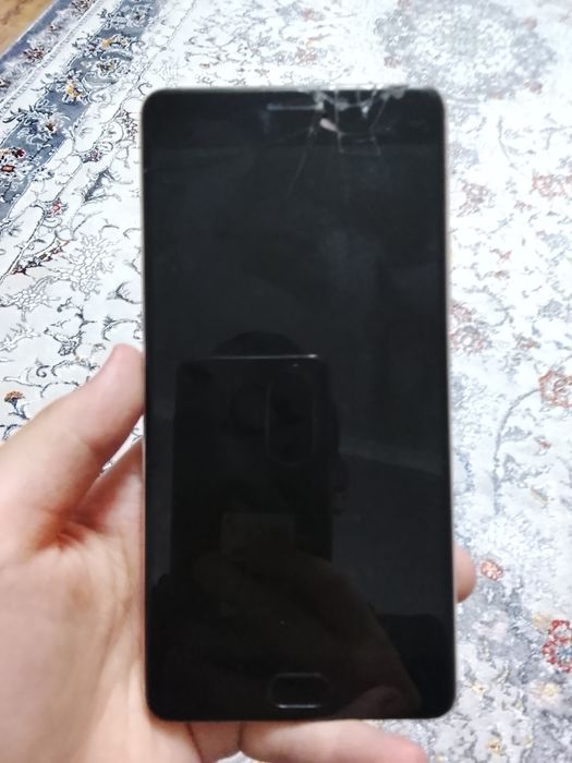 Meizu 7 pro с разразеным акумом в 0