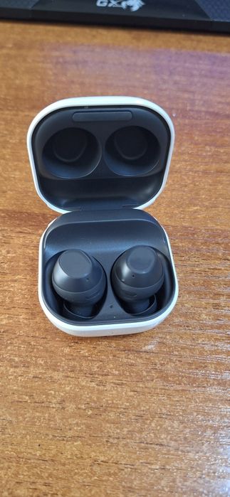 Продам наушники samsung buds Fe