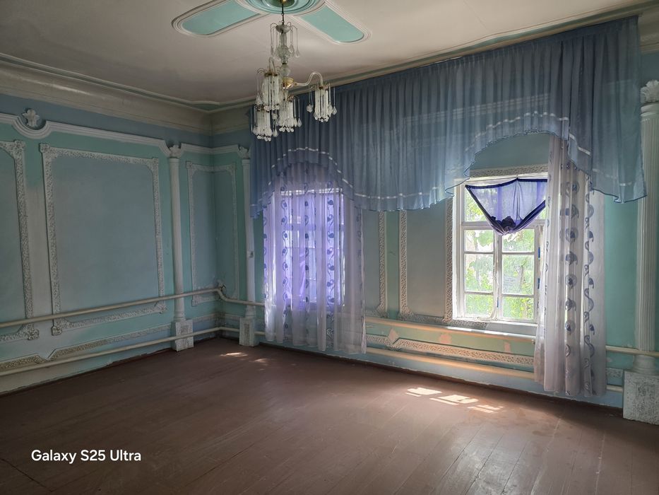 Ховли сотилади, кармана тумани зиёкор мфй, 15 мактаб олдида срочно