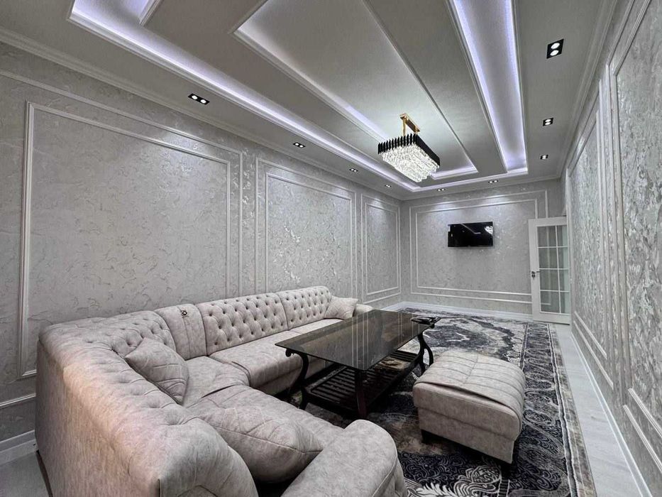 С ПРЕКРАСНЫМ ДВОРИКОМ!  3х комнатная квартира на 3 этаже Октябрьская