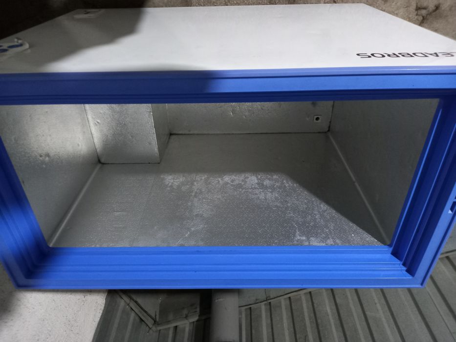 Морозильник для магазин