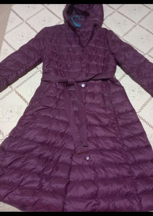 Плащ на синтепоне с био пухом.