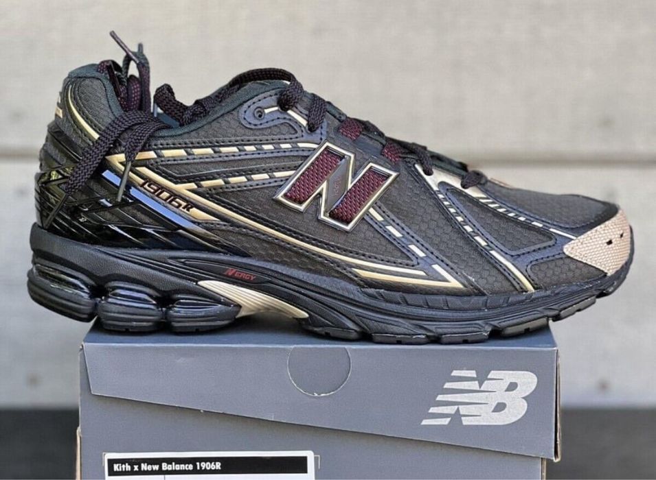 Нови мъжки маратонки с кутия New Balance 1906 R налични