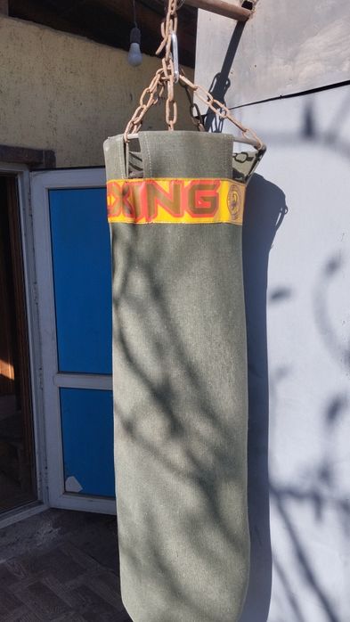 Продам боксёрскую грушу