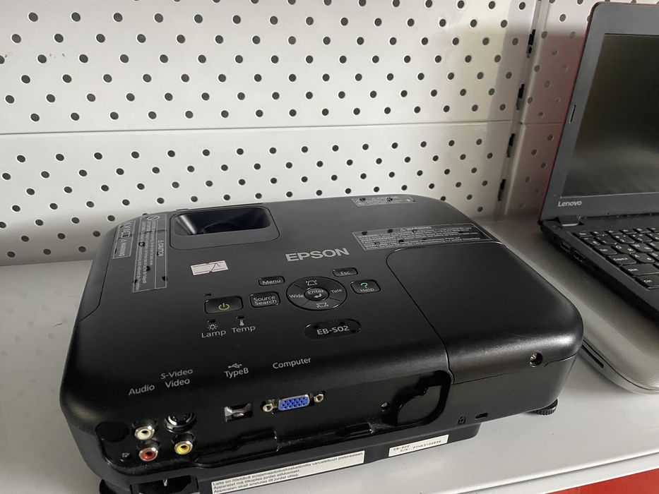 Продам проектор Epson