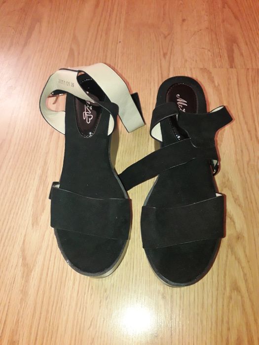 Сандали на платформа 39 номер