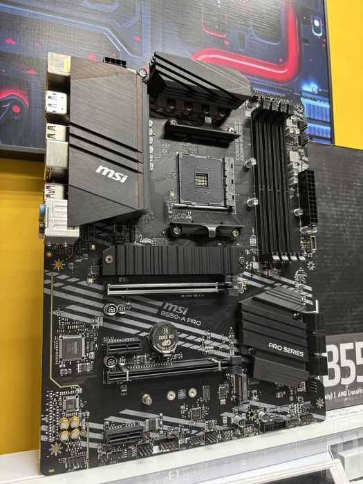 Продам B550 Asrock AM4