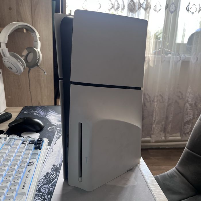 приставка Sony PlayStation 5 Slim