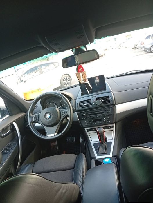 Vând BMW X3 177 cai.2 D an 2008