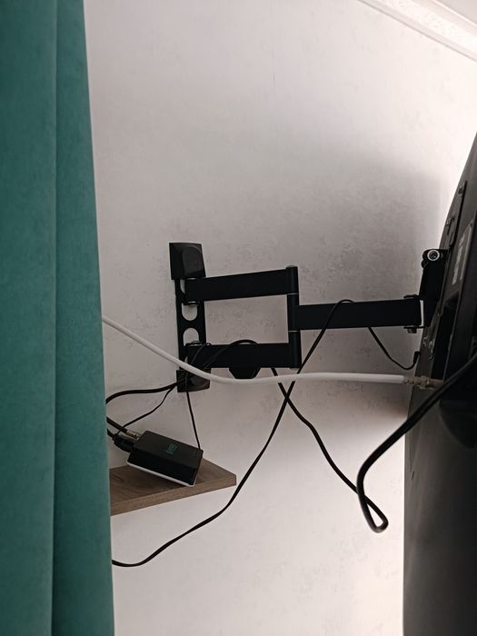 Продам телевизор в отличном состоянии смарт