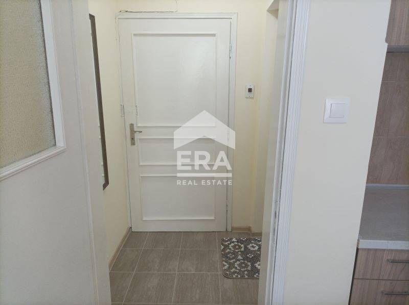 Двустаен обзаведен апартамент под наем, в района на Лятно кино Тракия,