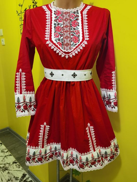 Рокли с народни мотиви