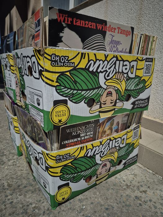 Vând 100 Discuri Vinil colectie muzica clasica mixta Artiști celebrii