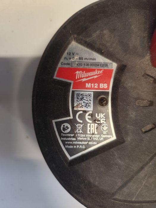 Акумулаторен лентов трион банциг Милуоки Milwaukee M12 BS