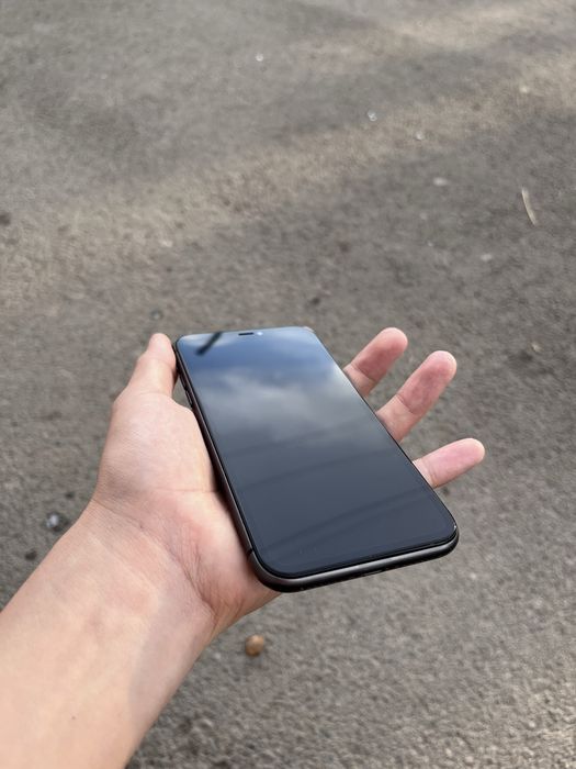 iPhone 11 В хорошем состоянии