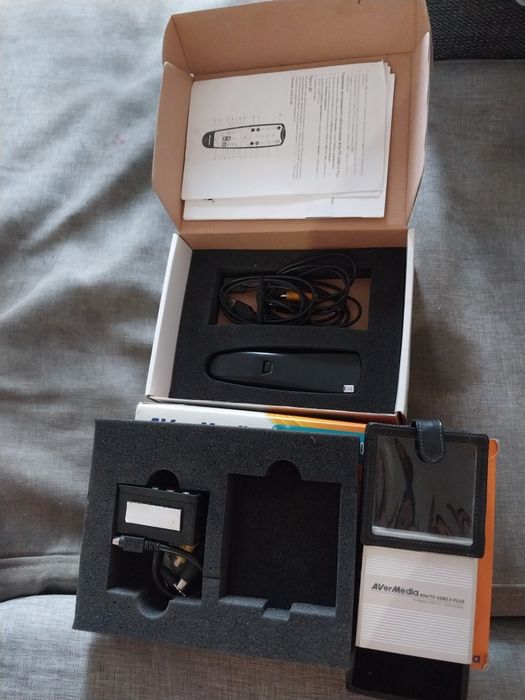 Портативный USB 2.0 тюнер AVerMedia AVerTV USB Plus