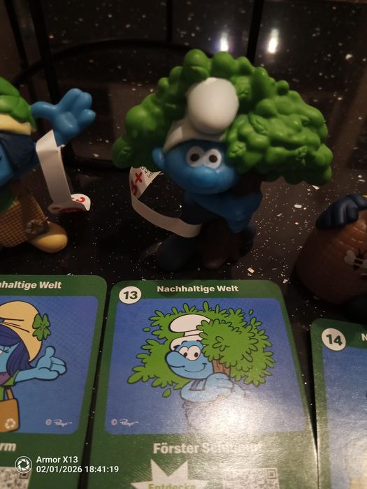 Продавам нови смърфове