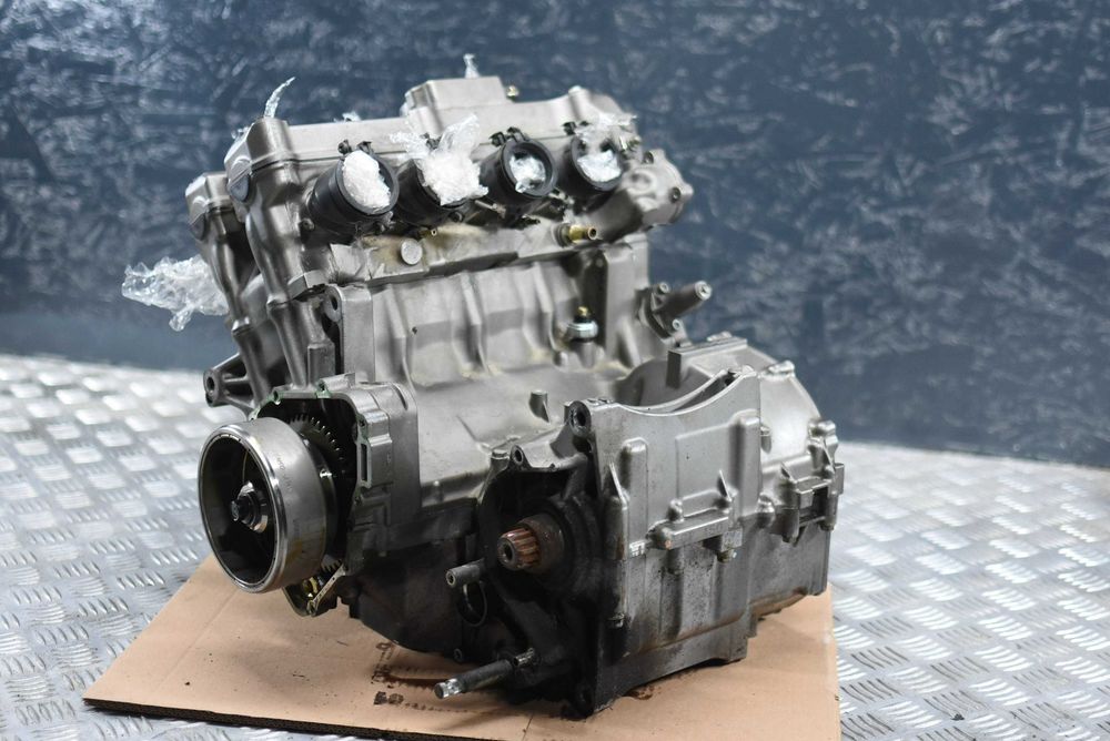 Motor HONDA HORNET Cb600 pc34 1998-2002 Iasi • OLX.ro