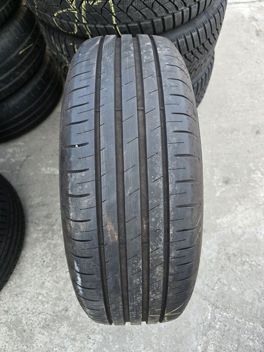1 Брой 205/60/16 Goodyear 5,8mm 23dot