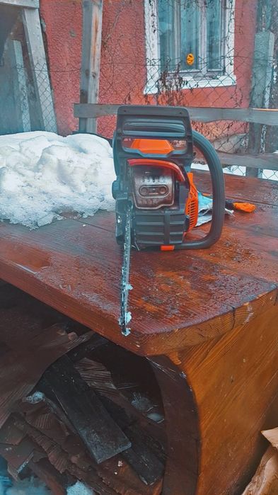 Vând drujba  Husqvarna 135 maik ll