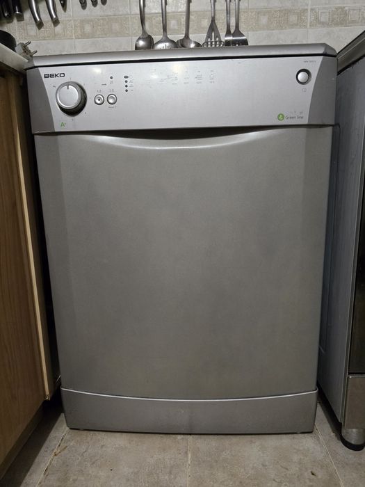 Продам посудомоечную машина Beko