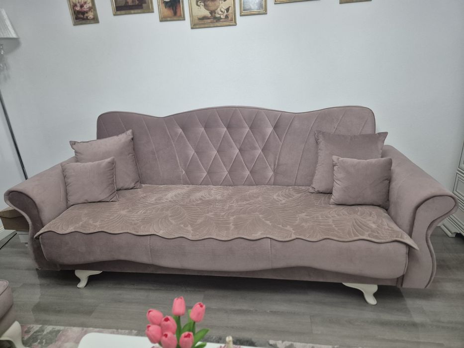 Vand canapea extensibilă confortabilă + 2 fotolii, stare foarte bună