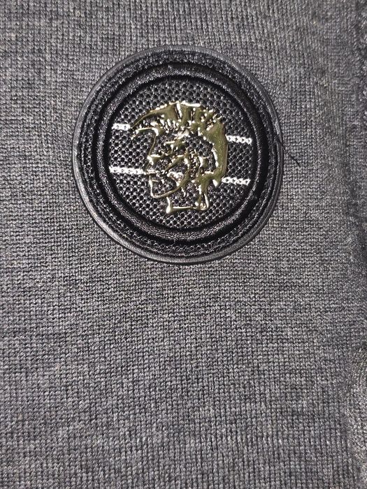 Diesel оригинален на пуловер