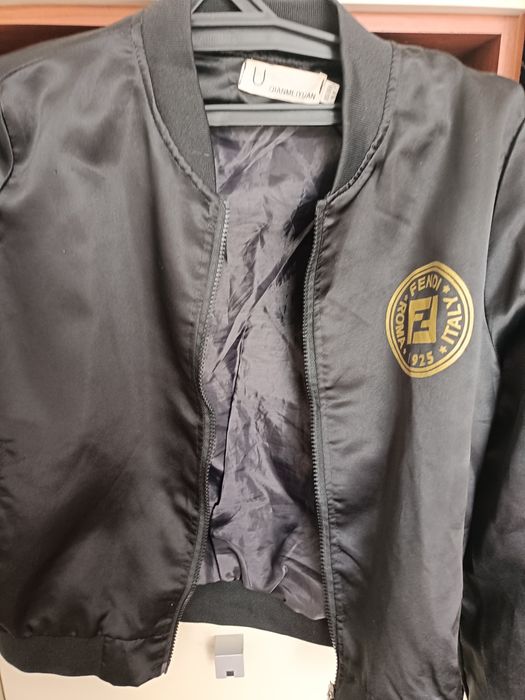 Прочие товары. Продается пиджаки для девочек