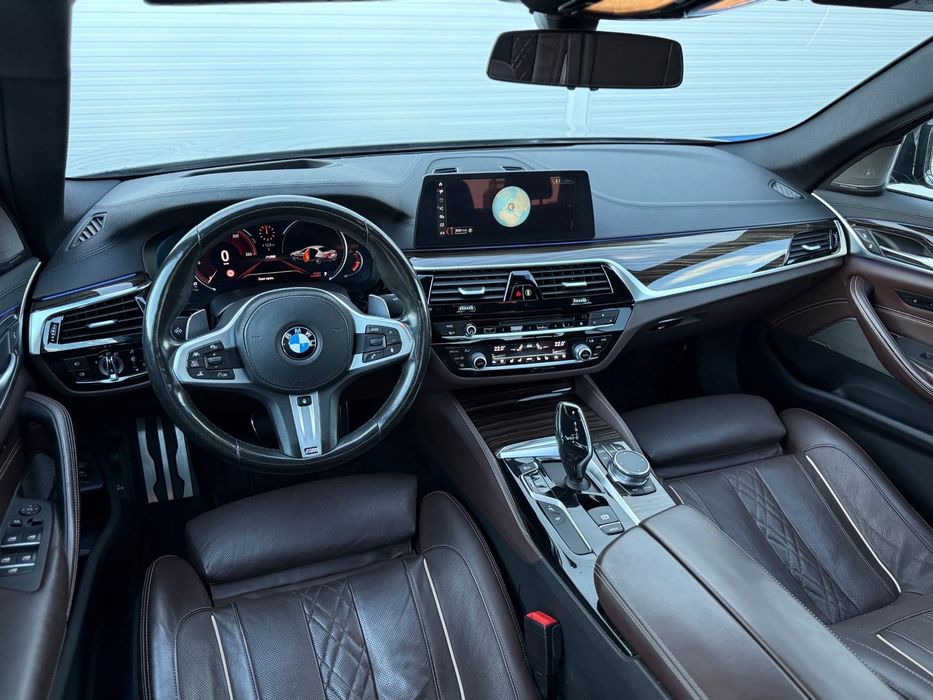 BMW Seria 5 3.0d xDrive / 265 cp / M-Pachet / Vanzare privata in numele clientului