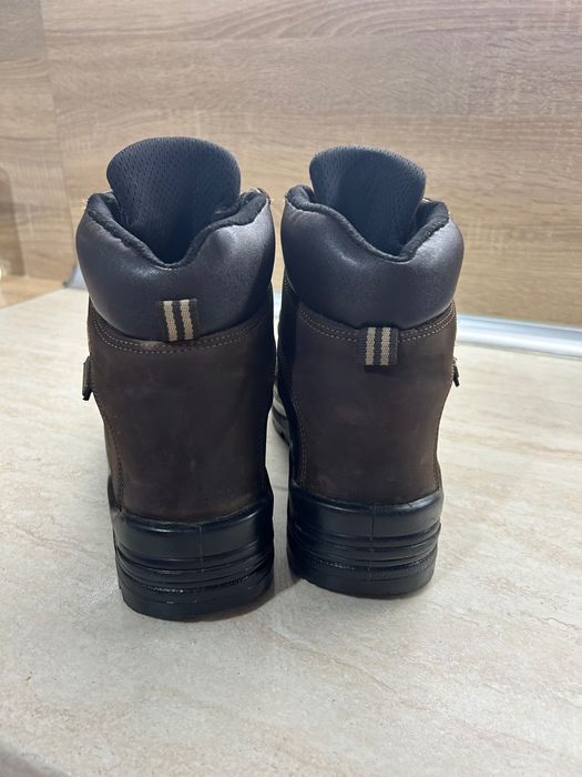 Ловни обувки нови