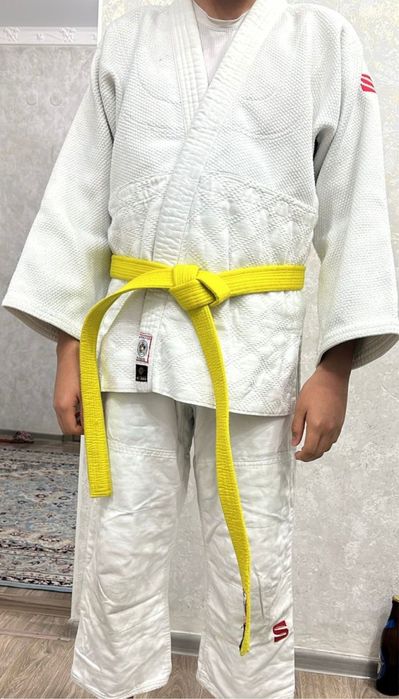 Кимоно SAKURA.