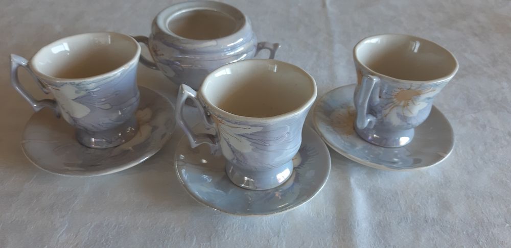 Порцеланови и керамични сервизи, купи за ядки, детски буркани, кани