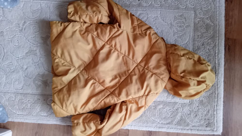 Lot hăinuțe-geaca Zara pentru 6-8ani