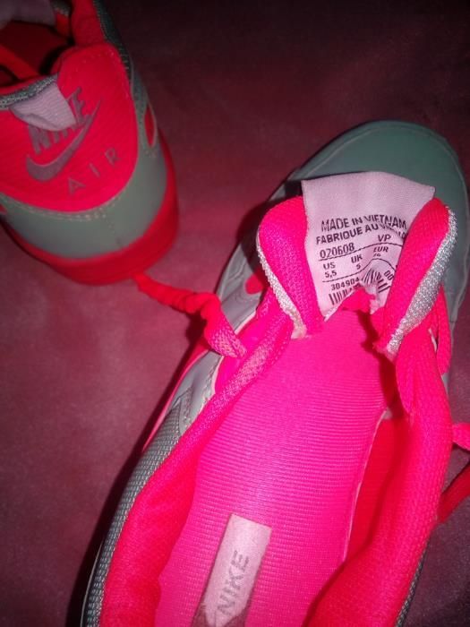 Оригинални дамски маратонки "Nike Air Max"