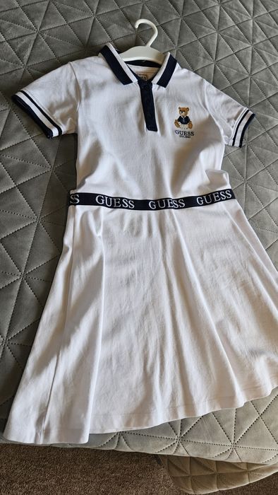 Бяла рокля Guess
