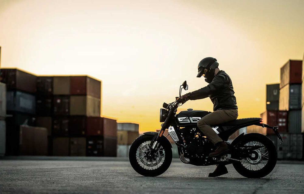 ТОП ОФЕРТА Мотор Мотоцикет Brixton CROSSFIRE 500 X Scarlet Blaze Нов!