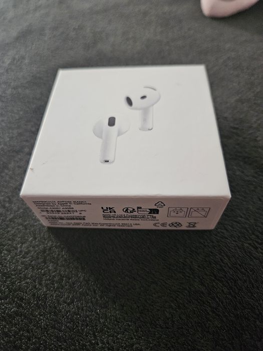 AirPods Gen4 nedesfăcute