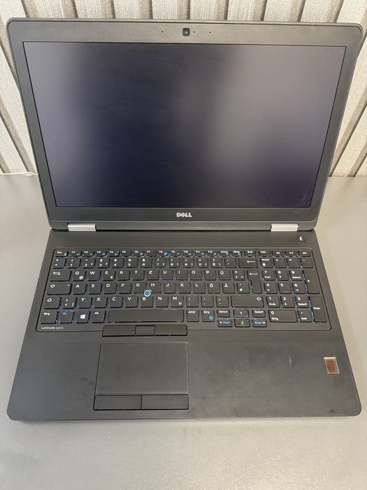 Vand Dell E5570 perfect functional