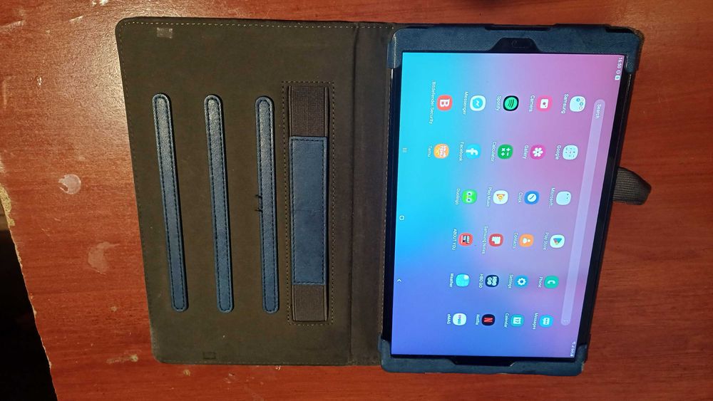 De vanzare tableta Samsung 10.1" cu SIM