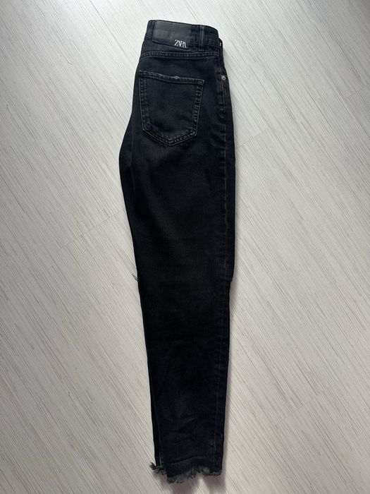 Дънки Zara в синьо и черно