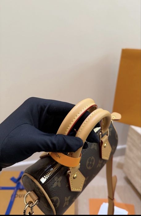 Geanta Louis Vuitton Nano Speedy