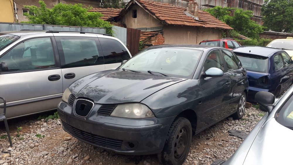 Seat ibiza 1.2  На части