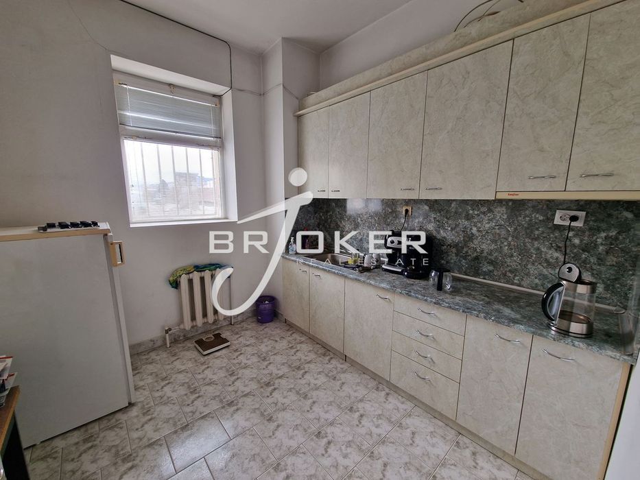 Продава се Промишлена сграда в Кърджали, Център - 1092 кв.м за 1000 €/кв.м - Снимка #6