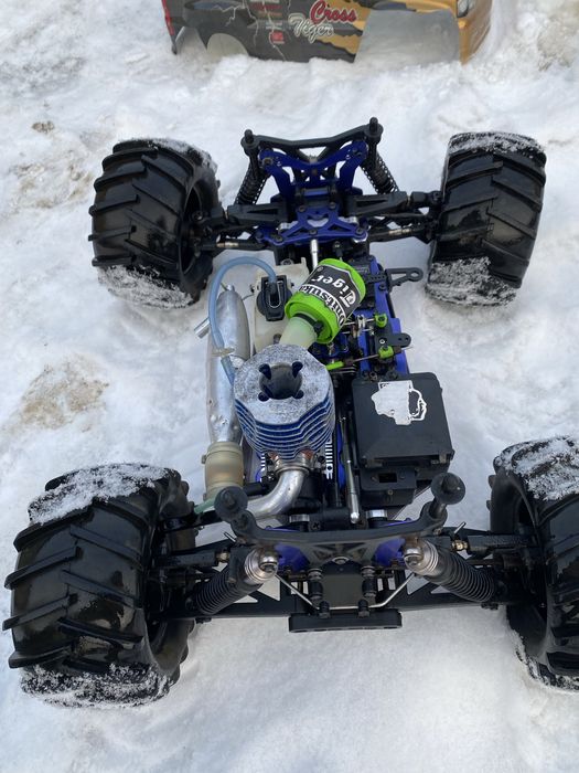 Машинку на двс нитрометане обмен интересуется!