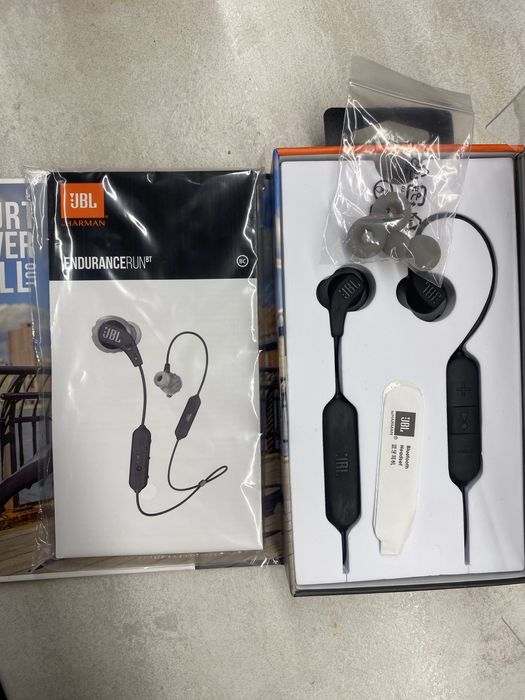Jbl endurancerun BT by HARMAN слушалки за тичане